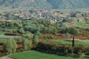 جاذبه های گردشگری شهر بابامنیر از نمای دور
